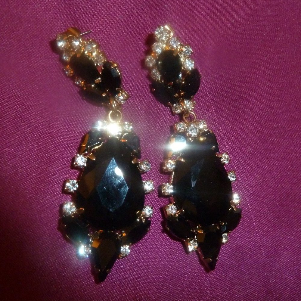 Black & Clear Crystal Dangle Costume Earrings, Gold Tone, Elegant Sparkle, New